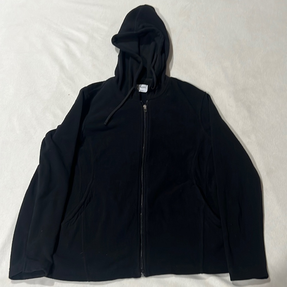 Wilson women’s activewear black jacket used